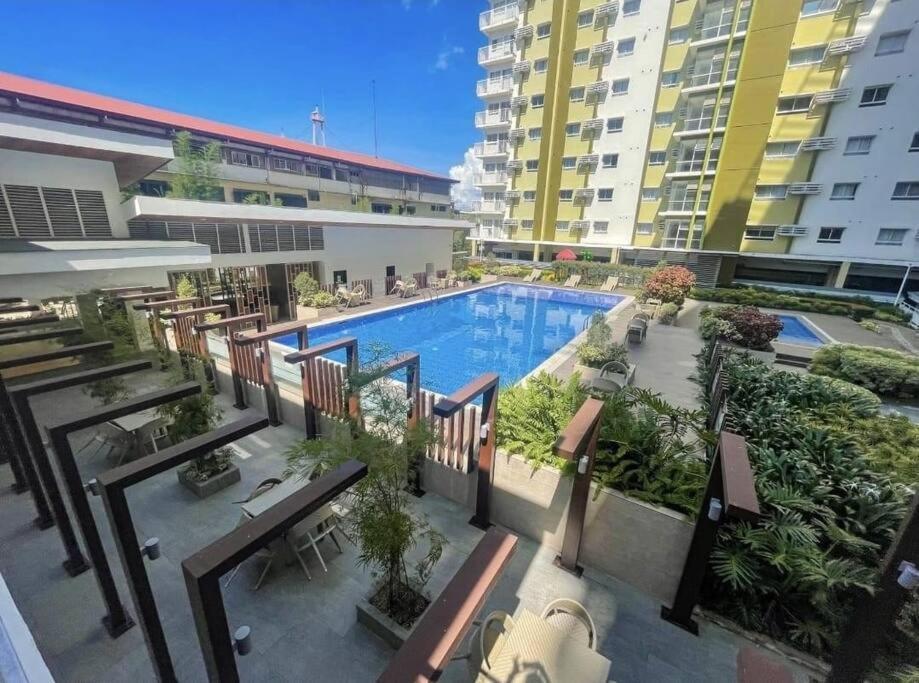 Mesaverte Deluxe Studio With Balcony Cagayan de Oro Buitenkant foto